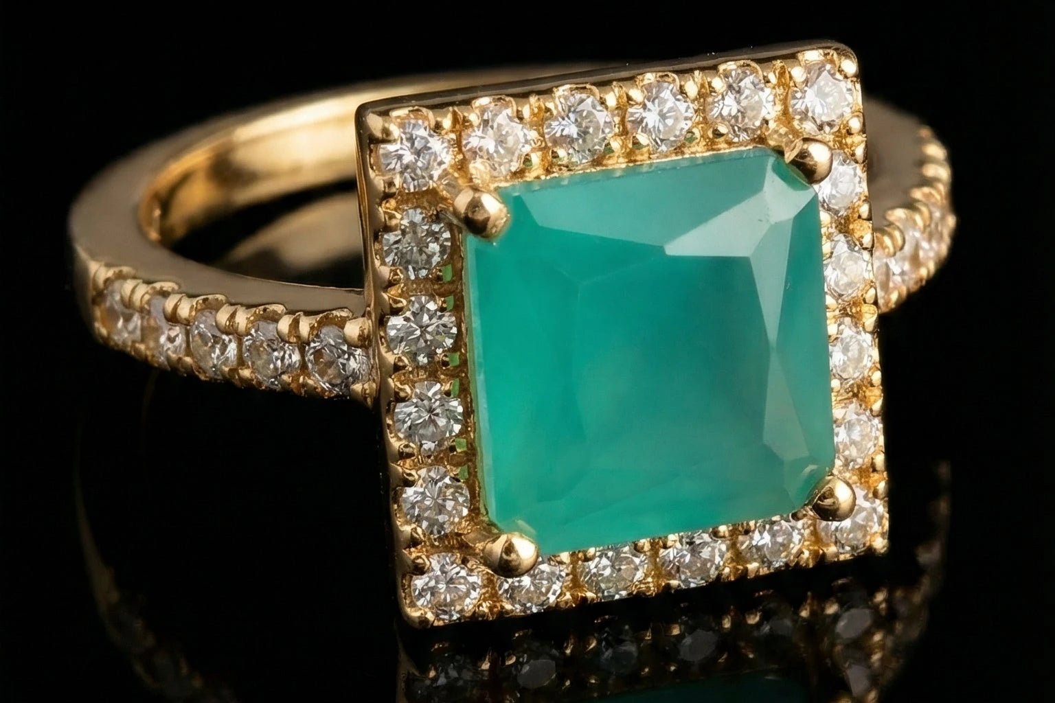 Princess Cutt Halo Ring